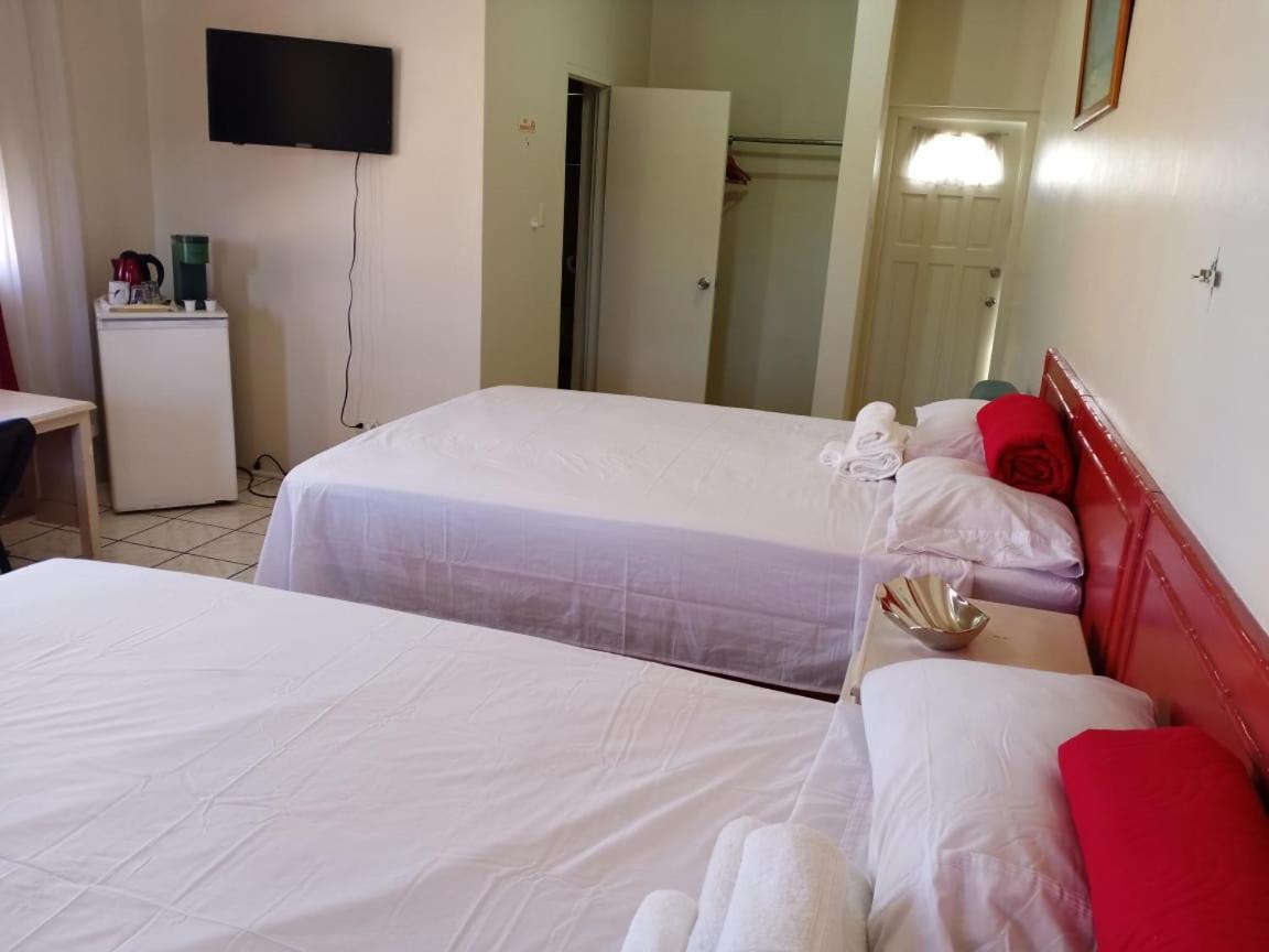 Ridgeway Guest House Montego Bay Exterior foto